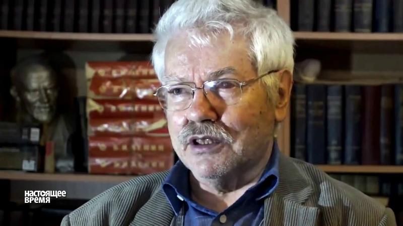 У Росії до смерті побили журналіста, який знявся у викривальному фільмі про Путіна