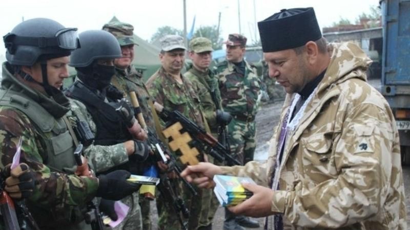 К концу года капелланы будут во всех воинских частях – Минобороны