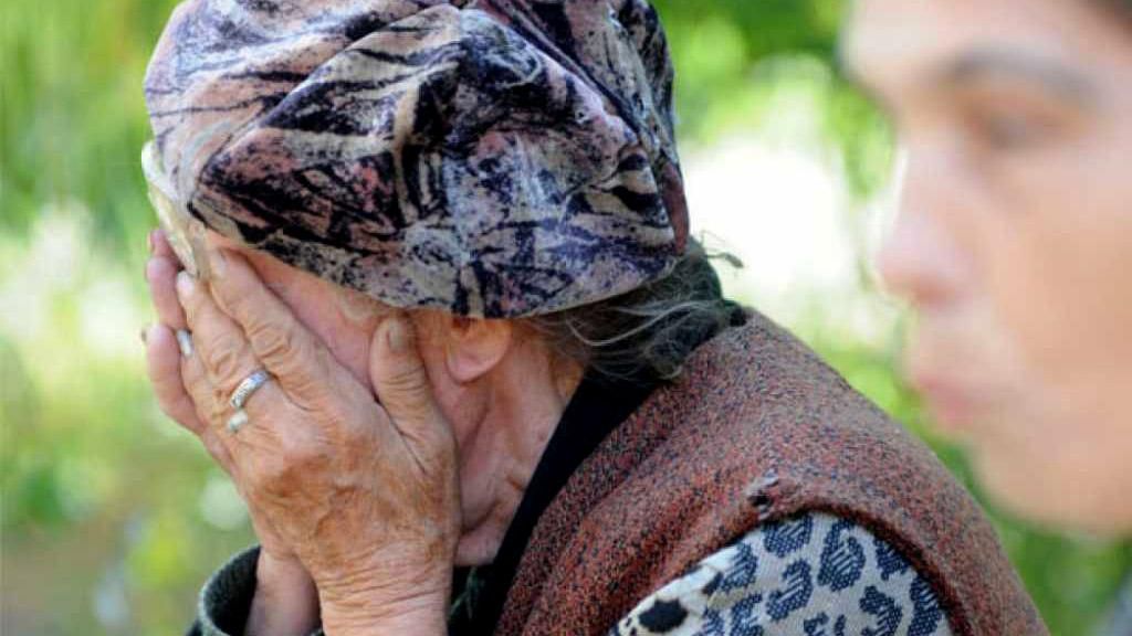 Они здесь пьют, гуляют, а мы дохнем без работы, – жительница Донецка Они здесь пьют, гуляют, а мы дохнем без работы, – жительница Донецка