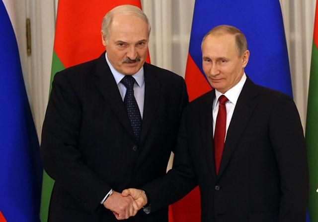 Лукашенко про Білорусь: "Ми не можемо сваритися ні з Росією, ні з Заходом"