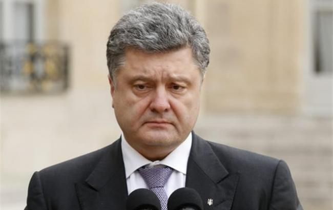 Порошенко відреагував на вибух авто ОБСЄ Порошенко відреагував на вибух авто ОБСЄ