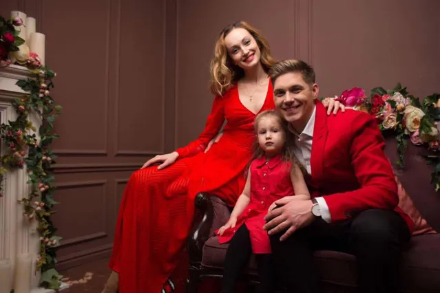 Володимир Остапчук з дружиною і донькою Володимир Остапчук з дружиною і донькою