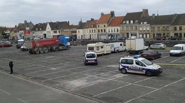 Підозрілий автомобіль у Сен-Омері мав нідерландські номери Підозрілий автомобіль у Сен-Омері мав нідерландські номери