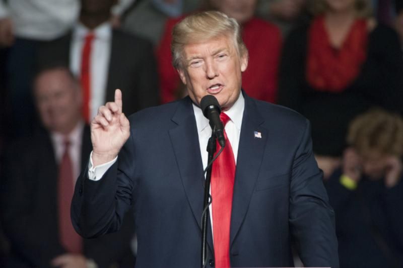 Китай звернувся до Трампа через мобілізацію військ КНДР
Китай звернувся до Трампа через мобілізацію військ КНДР