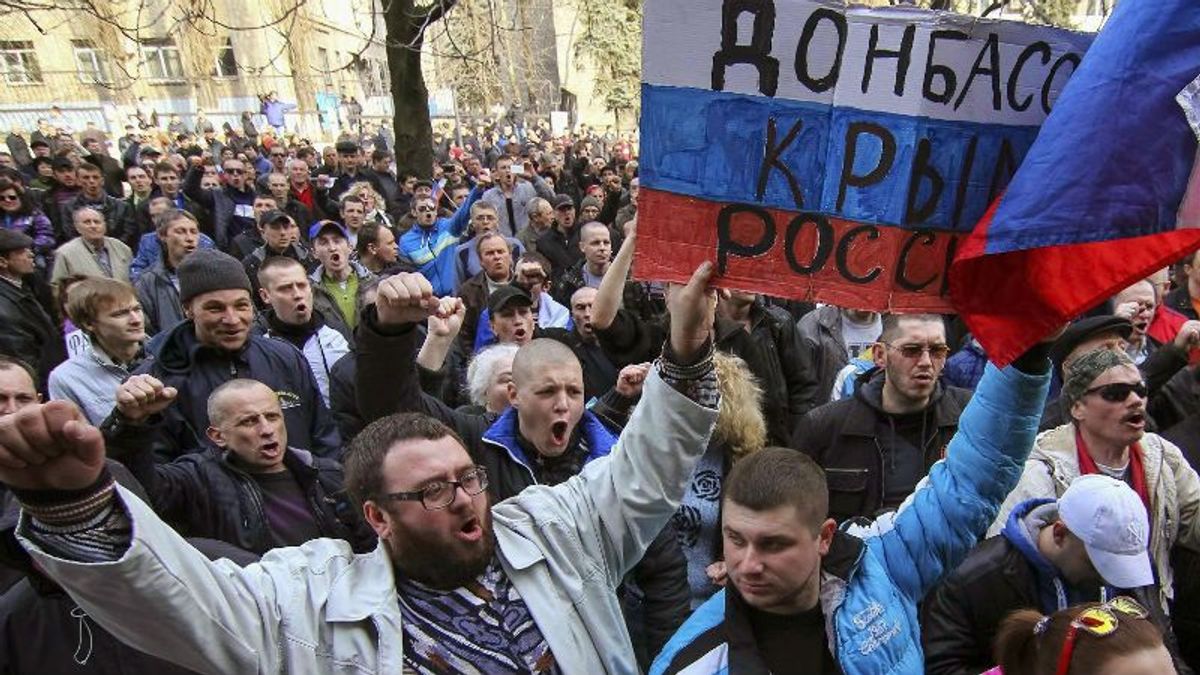 Разведчики разоблачили план Кремля на майские праздники в Украине Разведчики разоблачили план Кремля на майские праздники в Украине