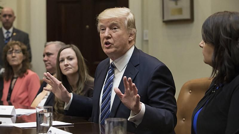 Трамп нагадав про свої плани збудувати стіну між США і Мексикою Трамп нагадав про свої плани збудувати стіну між США і Мексикою