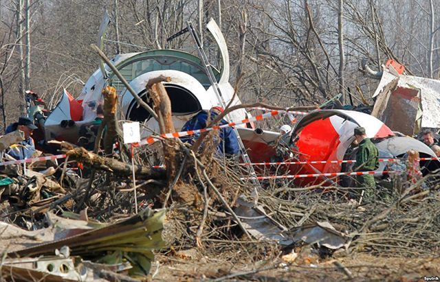 Польща розсекретила документ щодо Росії в межах розслідування катастрофи під Смоленськом Польща розсекретила документ щодо Росії в межах розслідування катастрофи під Смоленськом