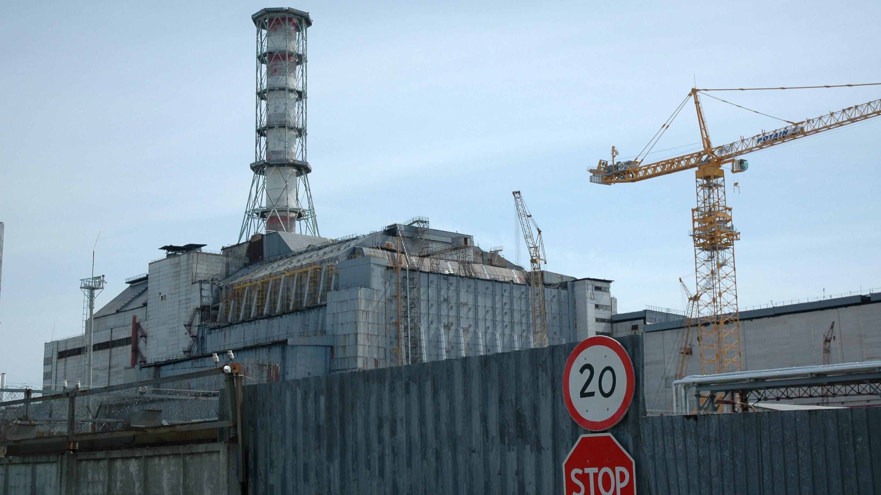 Радіє, що вижив: спогади ліквідатора аварії на ЧАЕС Радіє, що вижив: спогади ліквідатора аварії на ЧАЕС