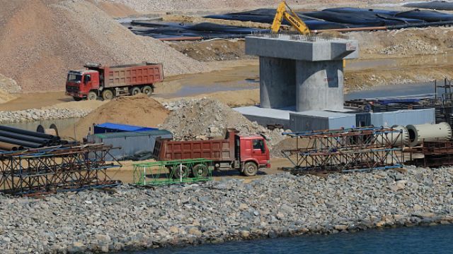 Крымские "марионетки" запретили строительство на аннексированном полуострове Крымские "марионетки" запретили строительство на аннексированном полуострове