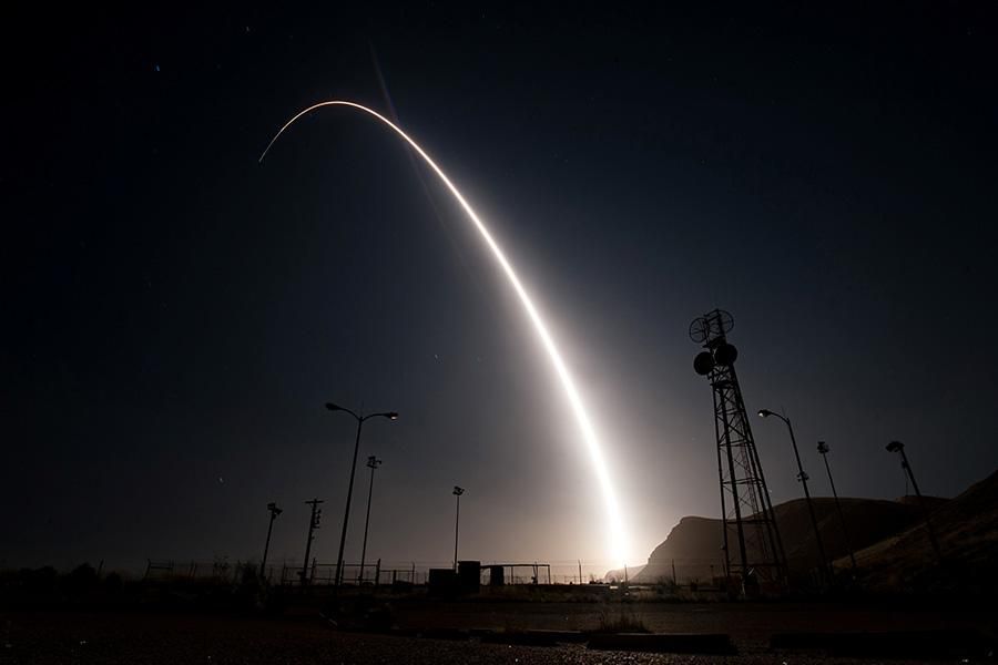 США провели испытание межконтинентальной ракеты Minuteman III: видео