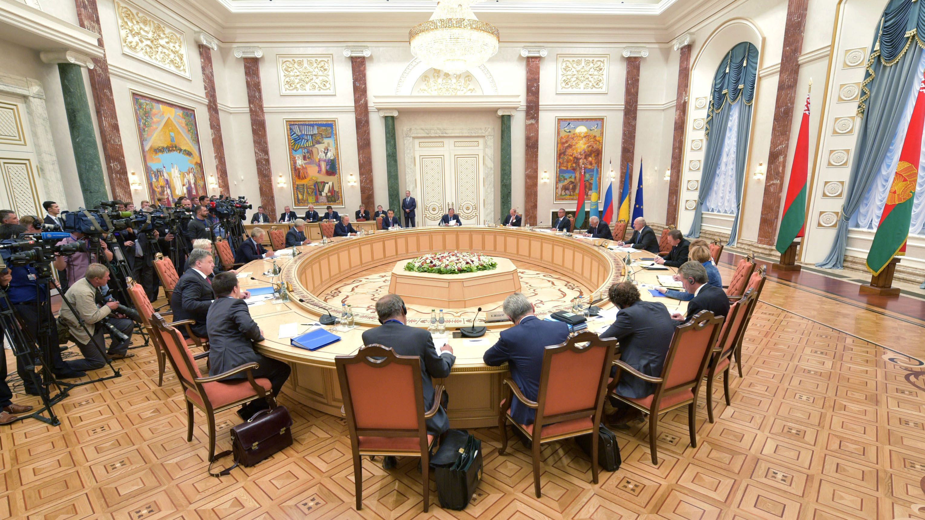 Встреча Трехсторонней контактной группы в Минске: о чем договорились