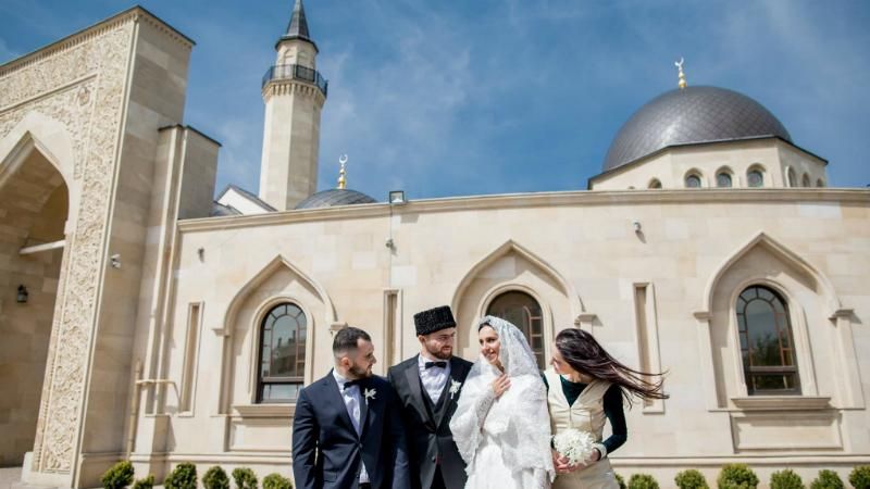 Джамала поделилась новыми чувственными фото со свадебной церемонии Джамала поделилась новыми чувственными фото со свадебной церемонии