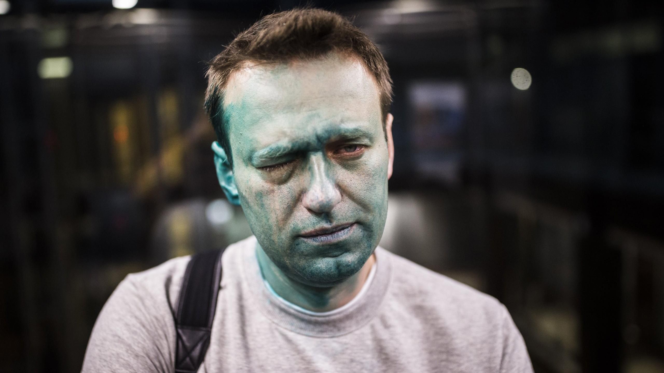 У мережі поширили фото нападника на Навального 