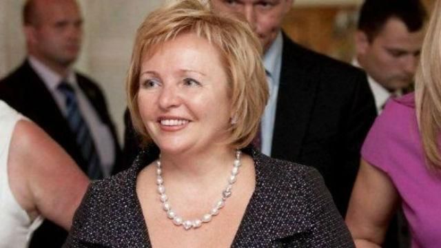 Віллу у Франції, в якій живе колишня дружина Путіна, обписали російською лайкою Віллу у Франції, в якій живе колишня дружина Путіна, обписали російською лайкою