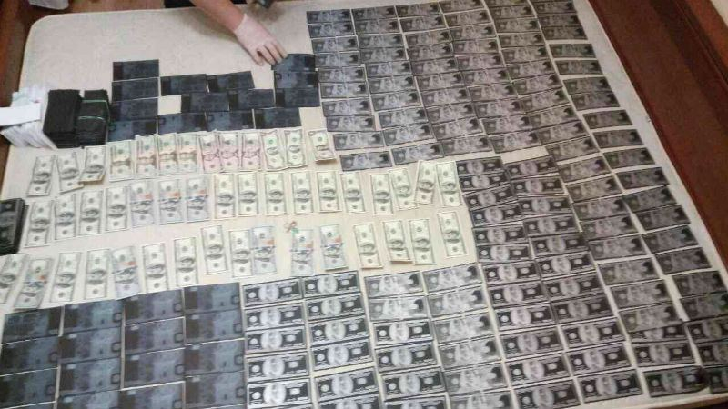 На Прикарпатье штамповали очень качественные подделки долларов и евро