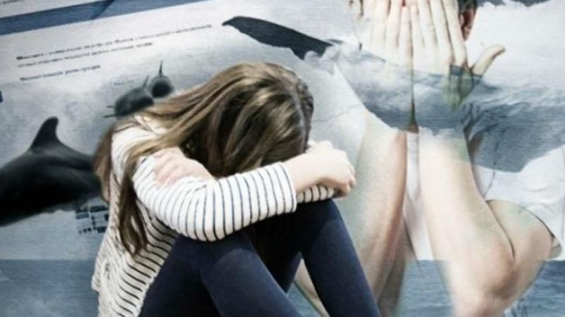 Дівчинка з Іспанії грала у суїцидальну гру "Синій кит" Дівчинка з Іспанії грала у суїцидальну гру "Синій кит"