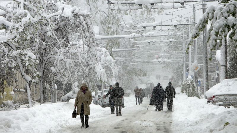 Украина отправляет гуманитарную помощь стране-соседке