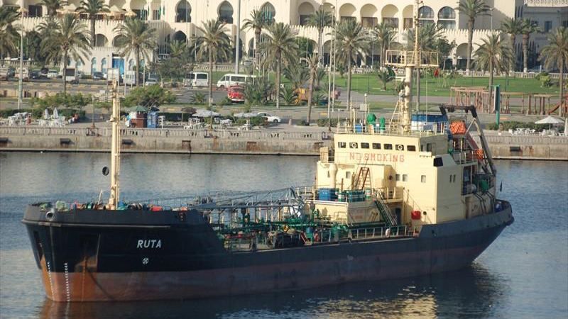 Украинское судно со стрельбой захватили в Ливии