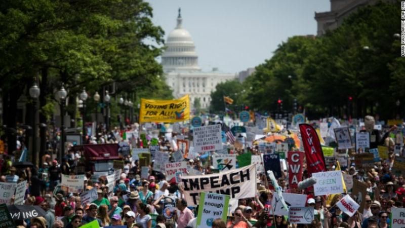 Американці виступили проти політики Трампа: з'явилось відео