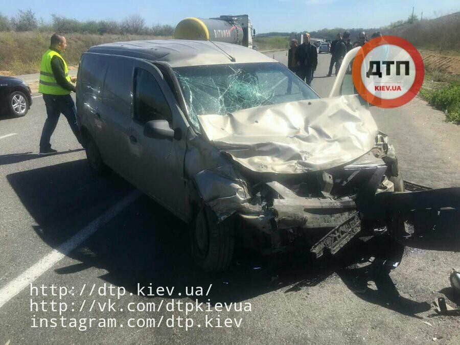 СМИ заявило о гибели полицейского в "пьяном" ДТП: опубликованы фото СМИ заявило о гибели полицейского в "пьяном" ДТП: опубликованы фото