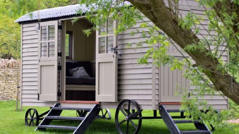 Кемерон писатиме свої мемуари в сараї: фото Кемерон писатиме свої мемуари в сараї: фото