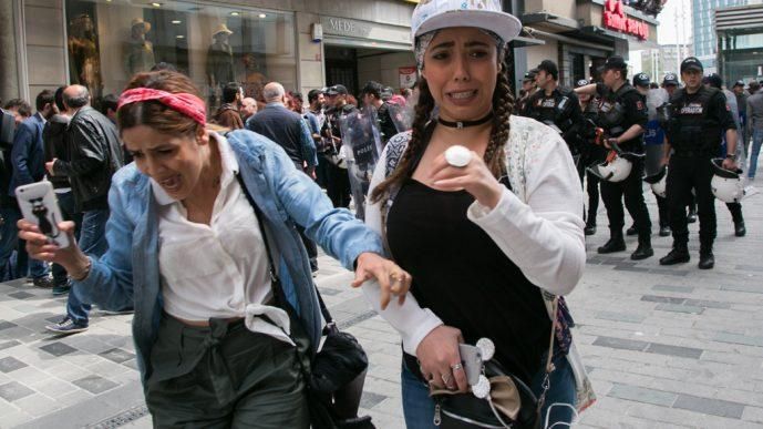 1 травня відзначилося сутичками та безладами в Туреччині 1 травня відзначилося сутичками та безладами в Туреччині