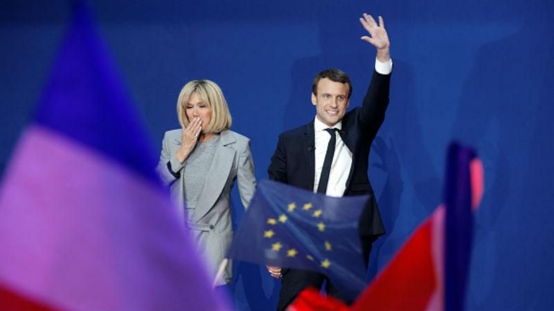 РосСМИ намекают на гомосексуализм кандидата в президенты Франции Макрона