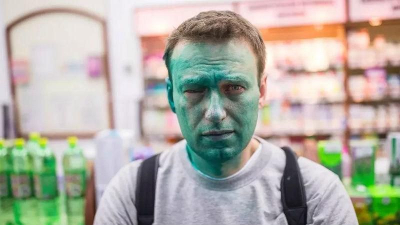 Навальный сообщил о страшных последствиях нападения с зеленкой