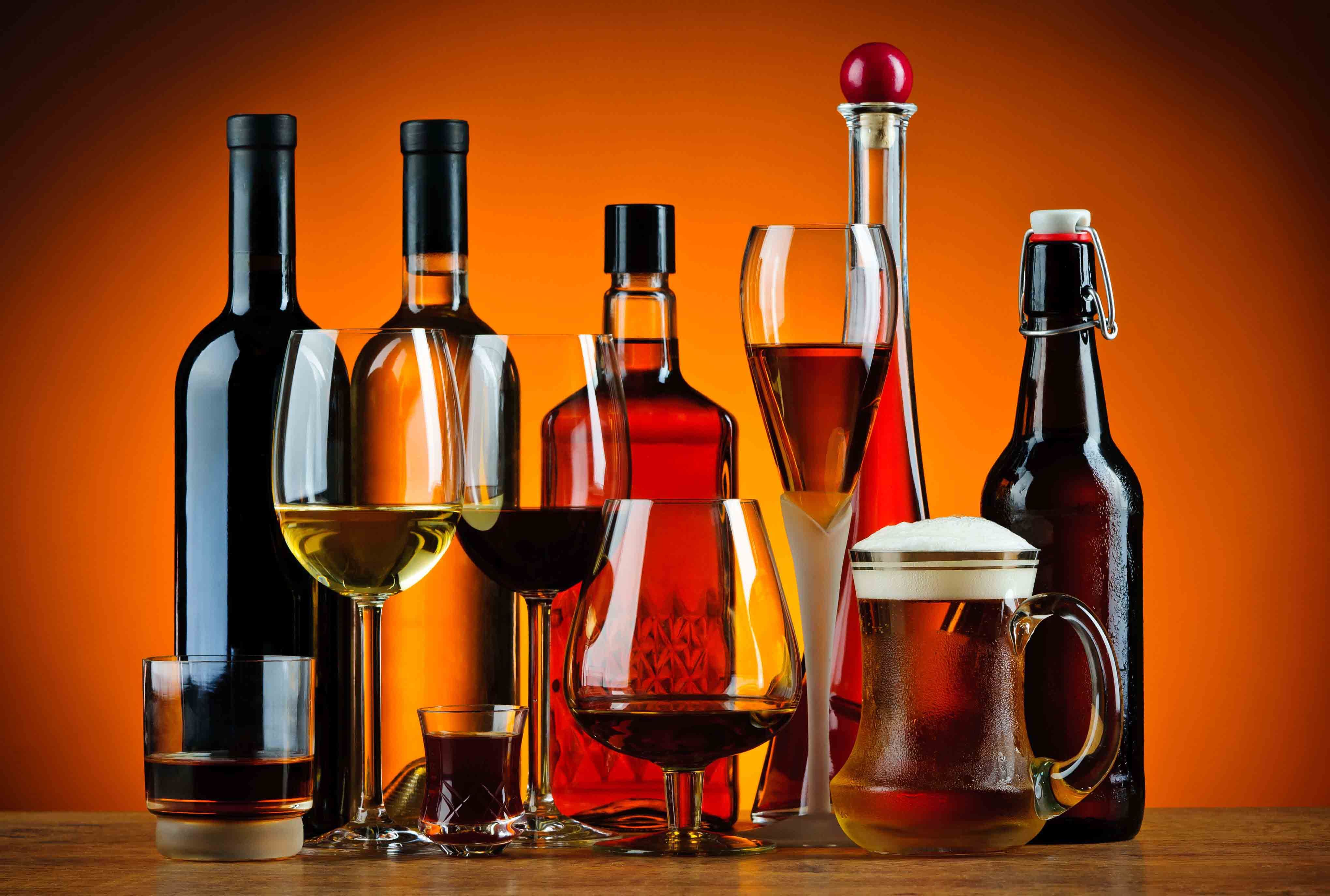 У Мінекономіки озвучили, на скільки може зрости ціна на алкоголь