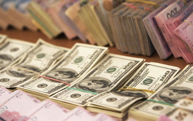 Наличный курс валют 3 мая: доллар не прекращает падение