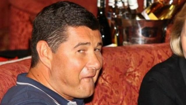 Интерпол "в ударе": за день отказался искать уже третьего беглеца из Украины Интерпол "в ударе": за день отказался искать уже третьего беглеца из Украины