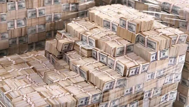 У Януковича та компанії конфіскували 1,5 мільярда доларів У Януковича та компанії конфіскували 1,5 мільярда доларів