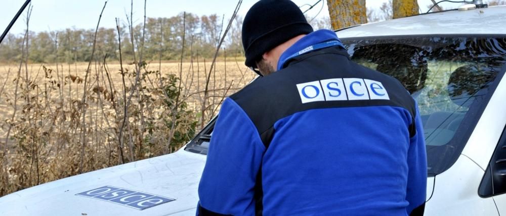 Опубліковано відео моменту вибуху авто ОБСЄ під Луганськом Опубліковано відео моменту вибуху авто ОБСЄ під Луганськом