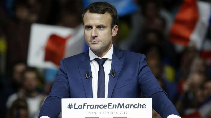 Президентські баталії у Франції: Макрон подав скаргу до прокуратури на свого опонента Президентські баталії у Франції: Макрон подав скаргу до прокуратури на свого опонента