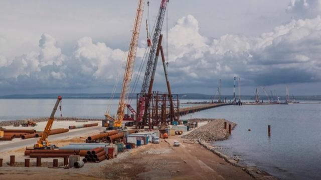 Появились новые фото со строительства Керченского моста