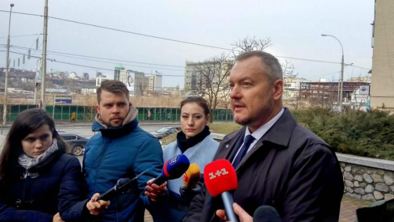 Миграционная служба подтверждает, что Артеменко больше не гражданин Украины