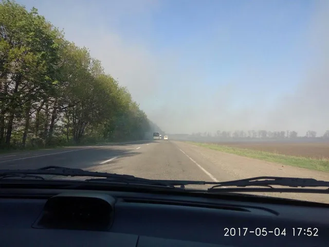 Токсичний дим відчутний за кілометри від сміттєзвалища Токсичний дим відчутний за кілометри від сміттєзвалища