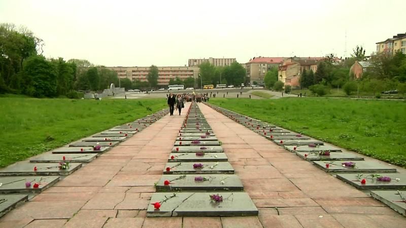 В поліції закликали утриматись від провокацій у День пам'яті та примирення
