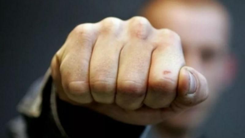 Нетрадиційне "лікування" алкоголізму: у Києві нападають на людей напідпитку Нетрадиційне "лікування" алкоголізму: у Києві нападають на людей напідпитку