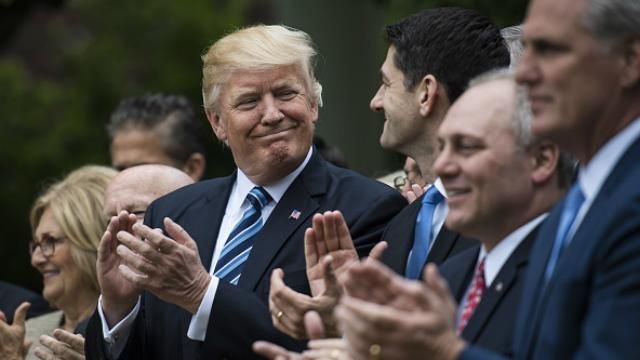 За что Трампа забанили на ведущих американских телеканалах: опубликовано видео За что Трампа забанили на ведущих американских телеканалах: опубликовано видео