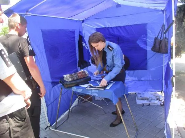 Опозиційний блок розігнали у Павлограді Опозиційний блок розігнали у Павлограді