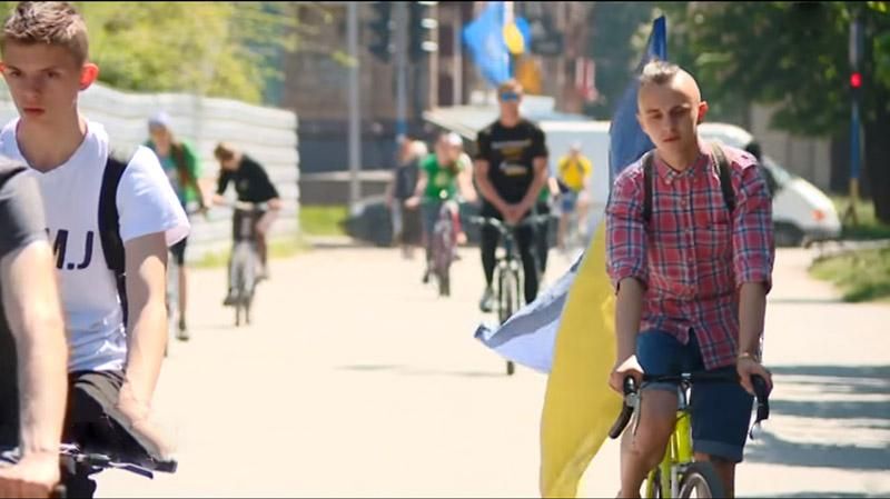 "Ніколи не можна забувати", – у Запоріжжі провели велопробіг пам'яті
"Ніколи не можна забувати", – у Запоріжжі провели велопробіг пам'яті