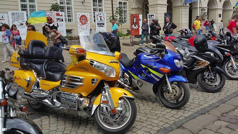Более полутысячи мотоциклистов открыли байкерский сезон во Львове