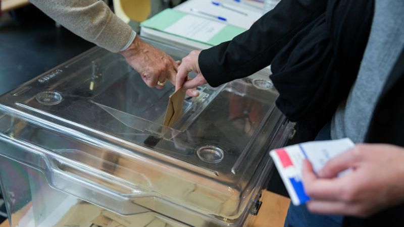 Выборы во Франции: на избирательном участке умер пожилой мужчина