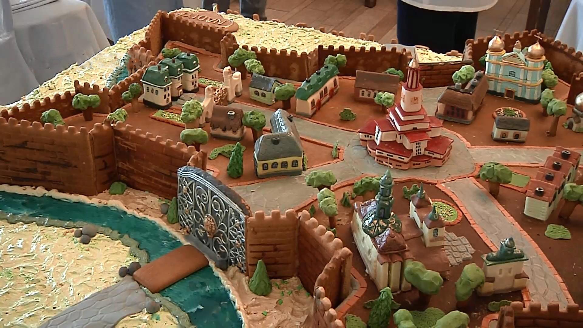 Солодкий день народження: як Івано-Франківськ святкував 355-ліття Солодкий день народження: як Івано-Франківськ святкував 355-ліття