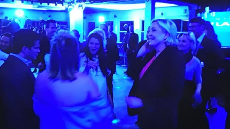 Святкує поразку: з'явилось відео, як Ле Пен танцює після програшу на виборах