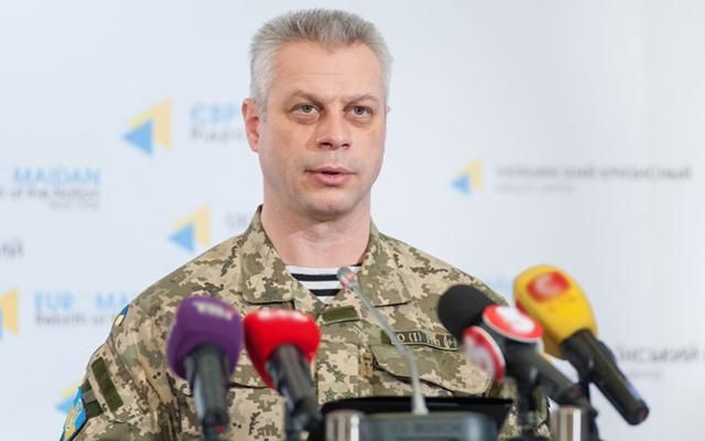 Минобороны среагировало на взрывы перед визитом Захарченко на "Саур-Могилу" Минобороны среагировало на взрывы перед визитом Захарченко на "Саур-Могилу"