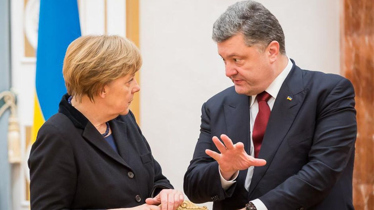 Порошенко поспілкувався з Меркель: відомі деталі телефонної розмови Порошенко поспілкувався з Меркель: відомі деталі телефонної розмови