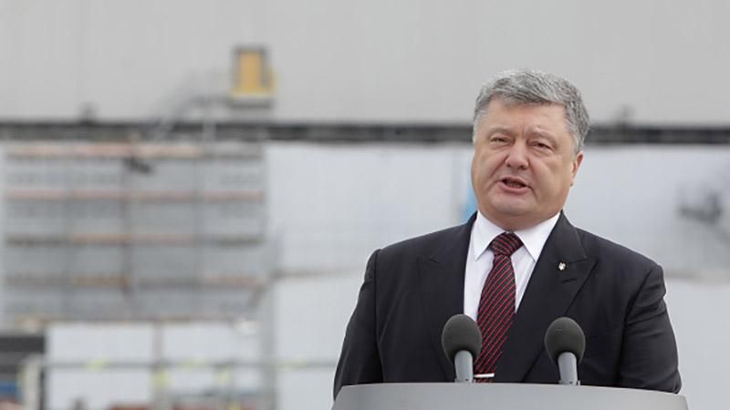 Порошенко рассказал, где разместят мемориал АТО Порошенко рассказал, где разместят мемориал АТО