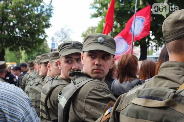 Нацгвардія задіяна у акціях в Запоріжжі Нацгвардія задіяна у акціях в Запоріжжі